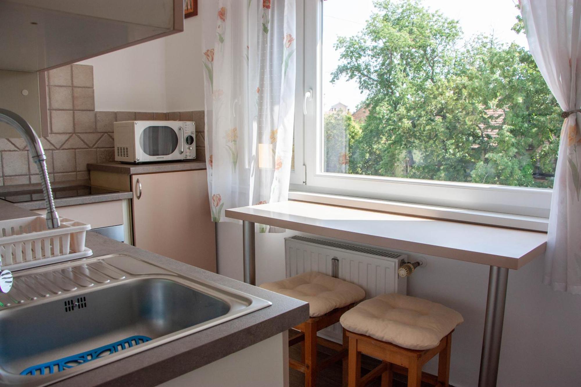 Aquarius Apartman 塞格德 外观 照片