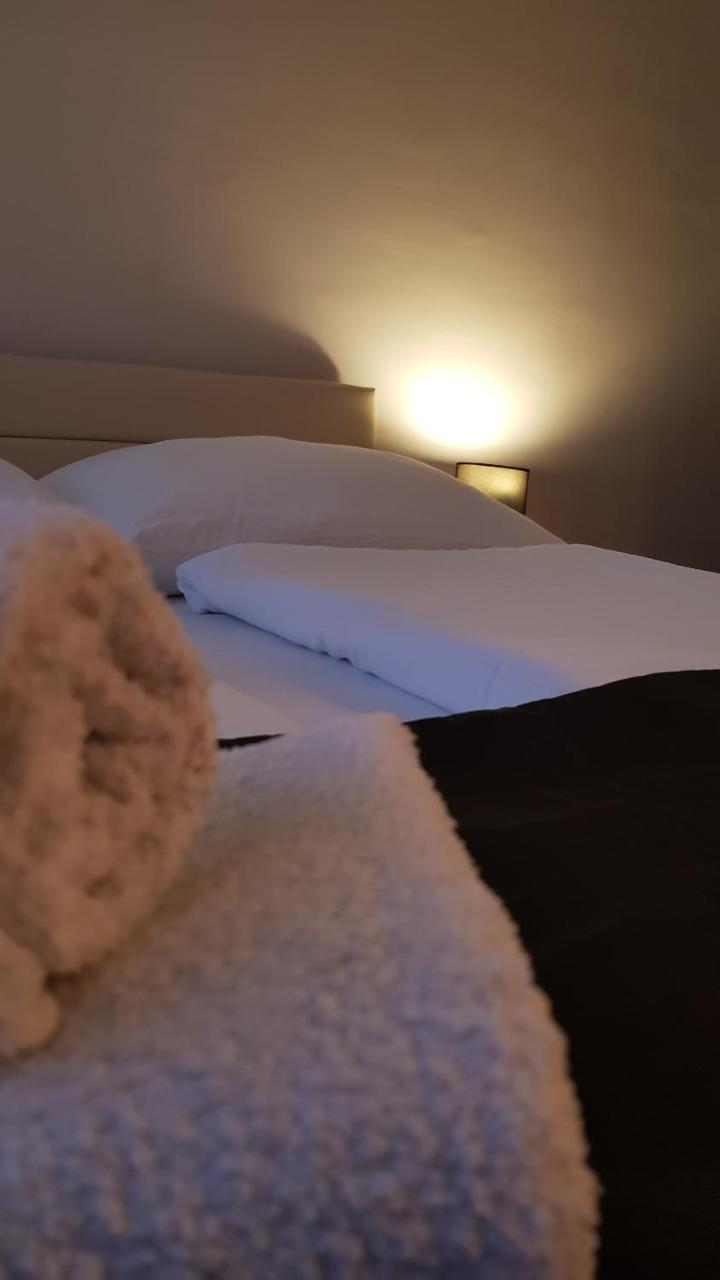 Aquarius Apartman 塞格德 外观 照片
