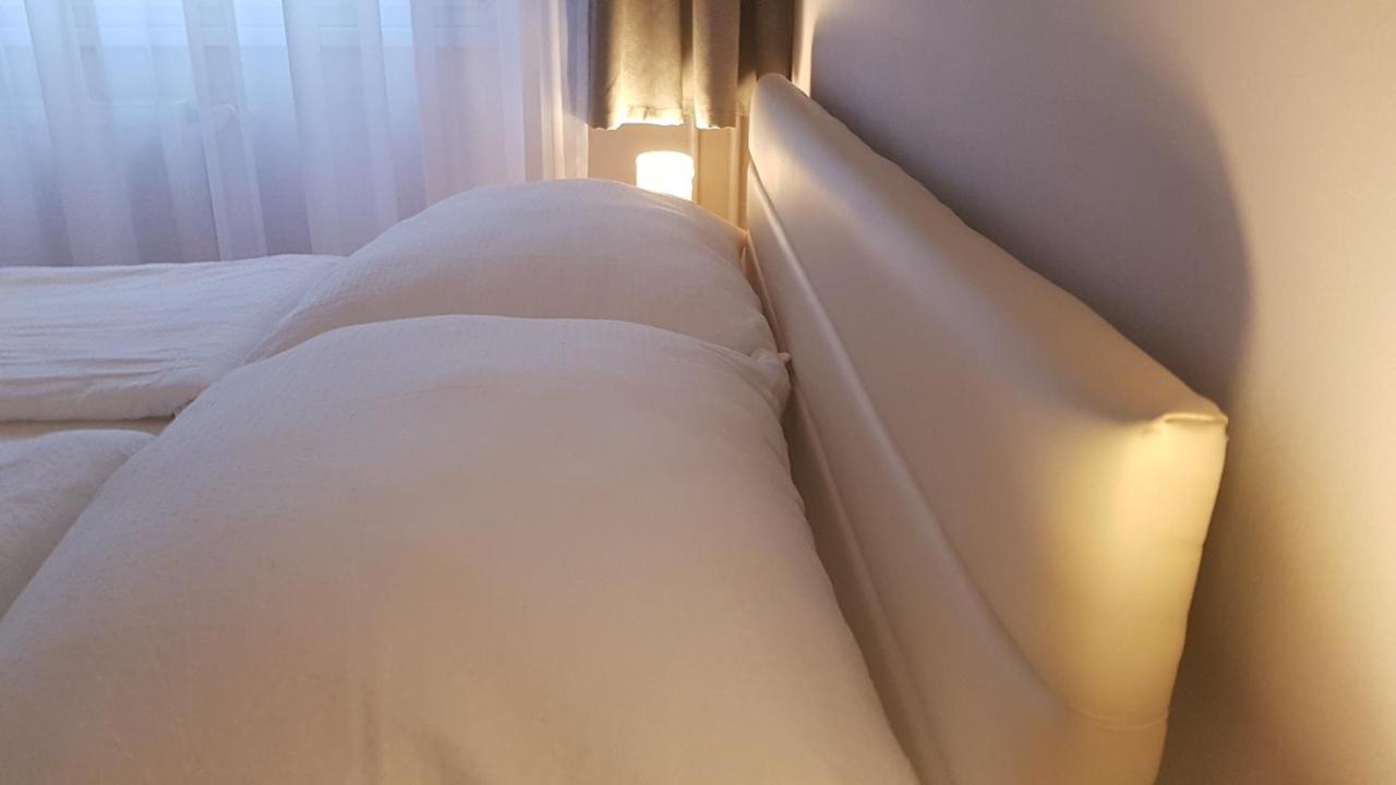 Aquarius Apartman 塞格德 外观 照片